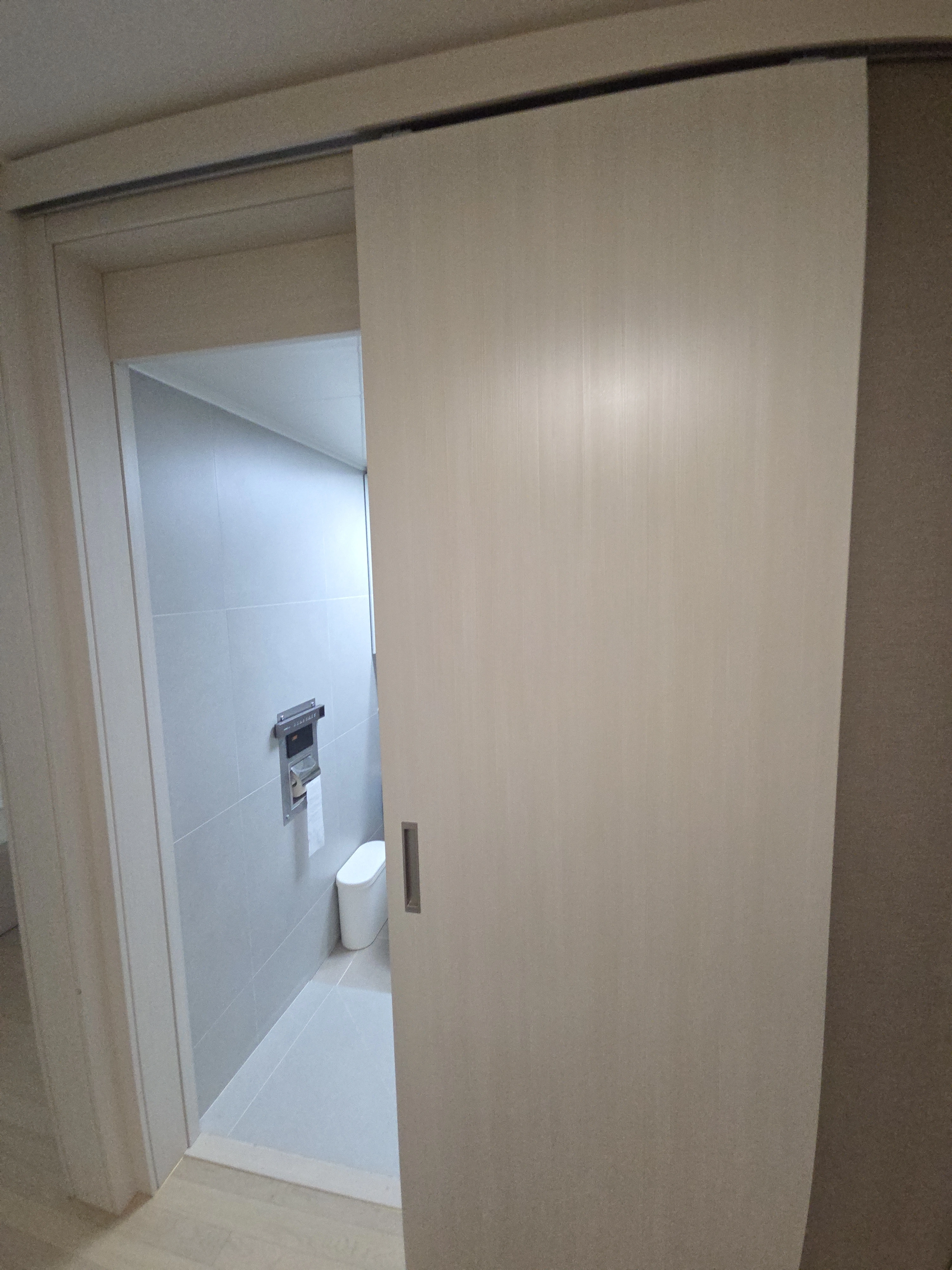 문짝·문틀 교체 시공사례 작업 2